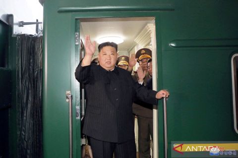 Kim Jong Un naik kereta api ke Rusia