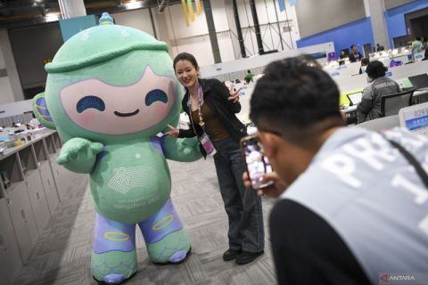 Lianlian maskot Asian Games 2022