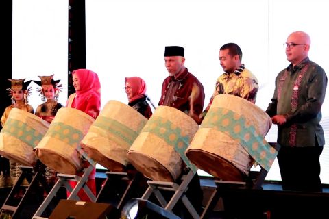 Gubernur harap WIES momentum Sumbar jadi destinasi wisata halal dunia