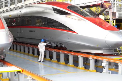 Siapa yang diprioritaskan 'cicipi' Kereta Cepat Jakarta Bandung?