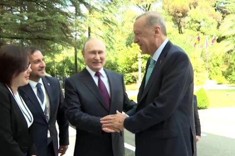 Putin sambut kedatangan Erdogan di Sochi