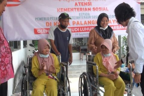 69 penyandang disabilitas Palangka Raya terima bantuan dari Kemensos