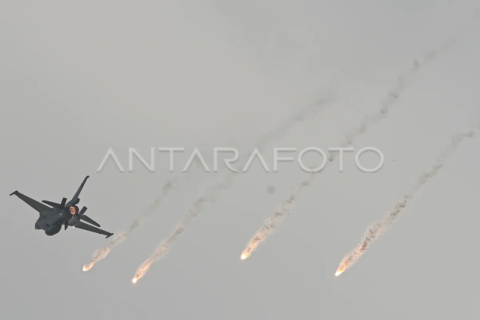 Peringatan HUT ke-78 TNI
