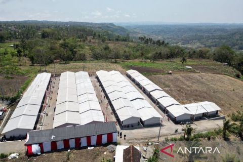 Hunian sementara warga terdampak tanah gerak di Blitar