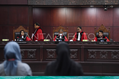 MK tolak gugatan batas usia capres dan cawapres