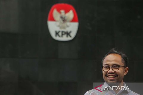 Pengacara Donal Fariz diperiksa KPK