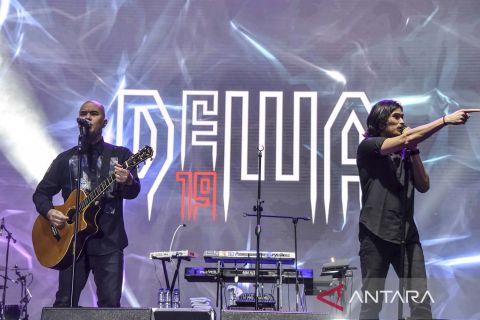 Konser Dewa19 di SLIMPLEFest Tasikmalaya