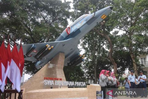 Pesawat eks operasi Timor Timur resmi dijadikan monumen