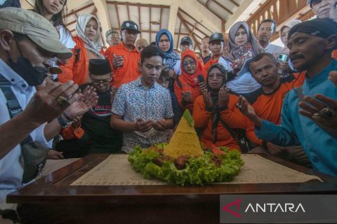 Gibran kunjungai warga di lereng Gunung Merapi dan Merbabu
