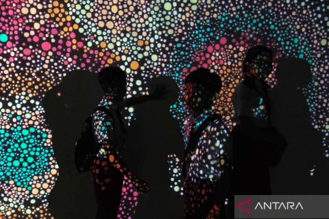 Pameran seni instalasi digital tentang budaya penduduk asli Australia