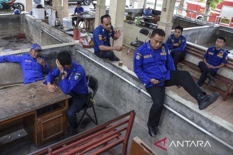 Tak miliki kantor, Damkar Kota Tasikmalaya menumpang di bangunan bekas kolam ikan