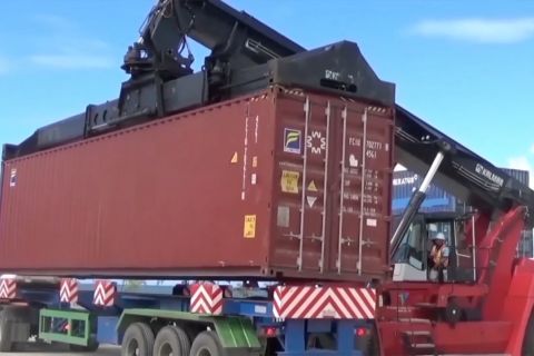 BPS umumkan kinerja ekspor-impor Indonesia per September 2023