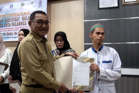 Pemprov Kalteng ingatkan UMKM bila tak miliki sertifikat halal