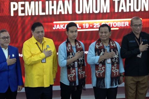 Berkas pendaftaran lengkap, Prabowo-Gibran akan tes kesehatan besok