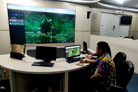 BPBD Jateng buka opsi penyiraman kebakaran Gunung Lawu lewat udara