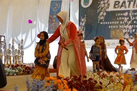 Iwapi Kabupaten Pasuruan gelar sehari membatik libatkan anak-anak