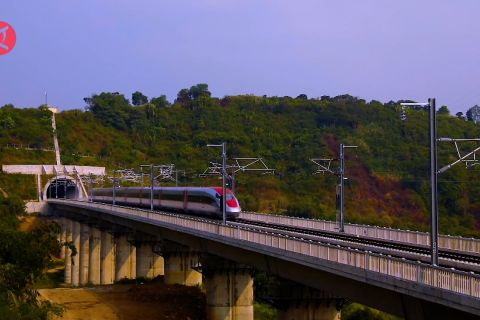 Kereta Cepat Jakarta-Bandung tandai era baru di Indonesia