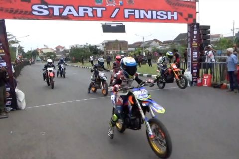 Kota Malang tekan balap motor jalanan dengan menggelar balapan resmi