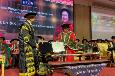 Megawati terima anugerah gelar Doktor Kehormatan dari UTAR di Malaysia