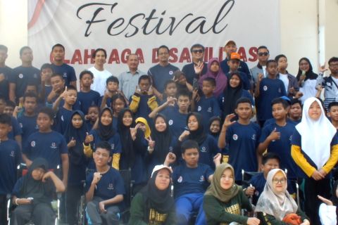 Melihat keseruan festival olahraga bagi penyandang disabilitas