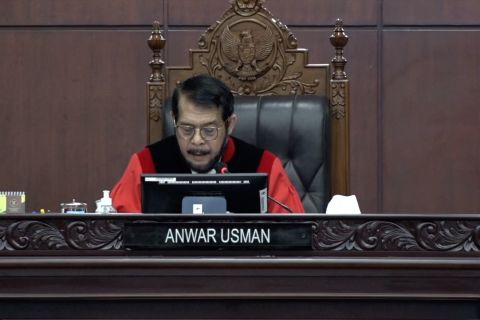 MK beri lampu hijau capres-cawapres berusia di bawah 40 tahun