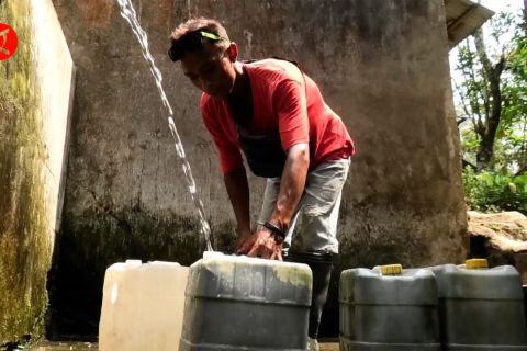 Musim kemarau bawa berkah bagi ojek air bersih