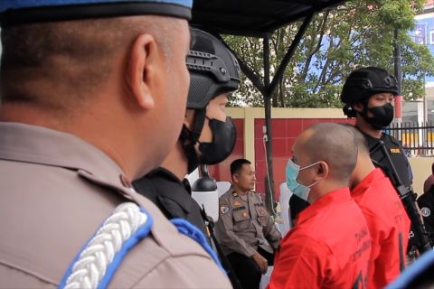 Polda Kalbar gagalkan peredaran pil ekstasi dan ganja lintas negara