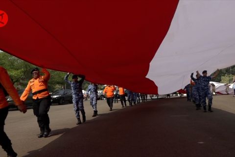 Kirab kebangsaan merah putih di Bogor, Habib Lutfi ingatkan persatuan