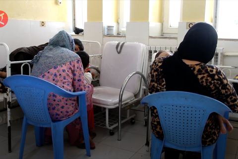 Satu juta lebih ibu & anak Afghanistan kekurangan bantuan nutrisi