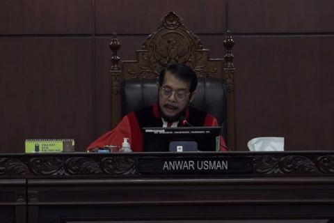 Batas usia maksimal capres-cawapres sah ditolak MK