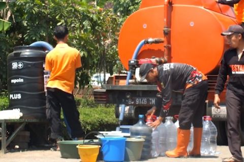 Wilayah kekeringan meluas, BPBD Jember terus distribusikan air bersih