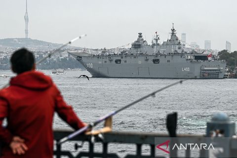 Kapal induk ringan TCG Anadolu Turkiye