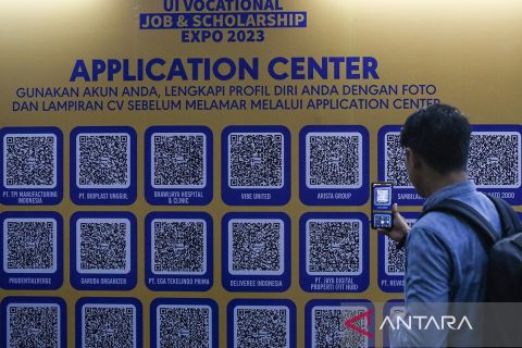 Bursa kerja dan pameran beasiswa di UI