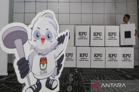 Distribusi logistik Pemilu 2024 di Jakarta