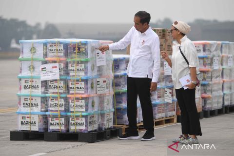 Presiden Jokowi lepas pengiriman bantuan tahap I untuk Palestina