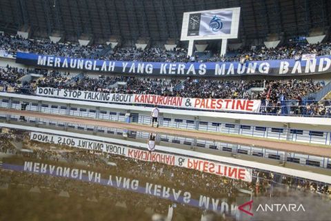 Bobotoh gelar aksi dukungan Palestina dan korban Kanjuruhan