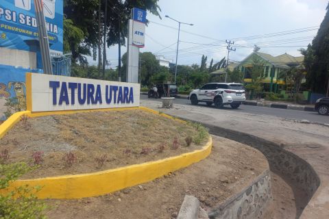 Taman mini di Kelurahan Tatura Utara