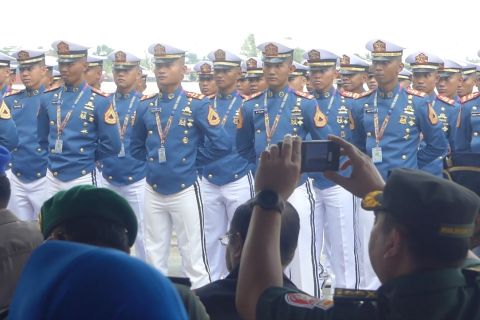 186 Taruna AAL ikuti latihan praktik Jalasesya di Banjarmasin