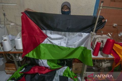 Produksi bendera Palestina di Boyolali