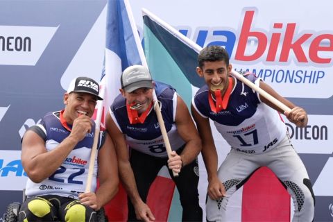 Perolehan tiga besar Aquabike Jetski kategori Endurance