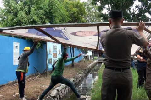 Alasan Bawaslu Palangka Raya turunkan spanduk dan baliho caleg