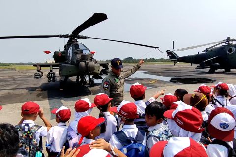 Memupuk cinta tanah air dan bela negara melalui pameran alutsista