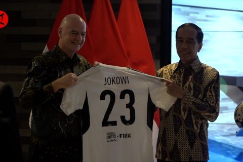 Resmikan kantor FIFA, Jokowi harap persepakbolaan Indonesia gemilang