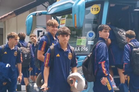 Timnas U-17 Uzbekistan dan Spanyol tiba di Solo