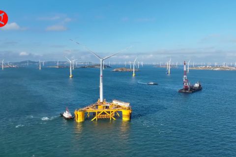 Turbin angin apung China untuk budi daya perikanan laut dalam
