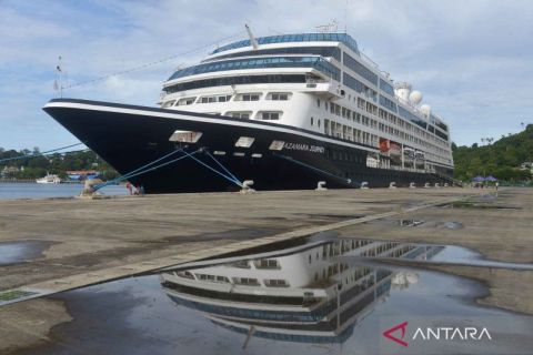 Kapal pesiar Azamara Journey singgah di Pulau Sabang