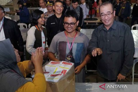 Ketua KPU sidak kesiapan logistik Pemilu 2024 di Denpasar