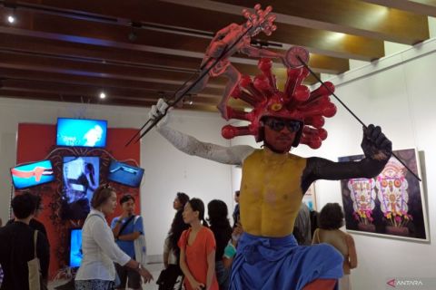 Pameran seni kontemporer Manus, a Conscious Journey