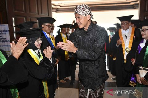 Ganjar Pranowo hadiri Dies Natalis ke-74 UGM di Yogyakarta