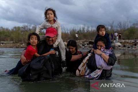 Ribuan imigran masuki wilayah perbatasan AS